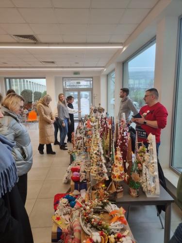 1a674f5e-d4f1-49f5-8c7d-794f2c1034a5